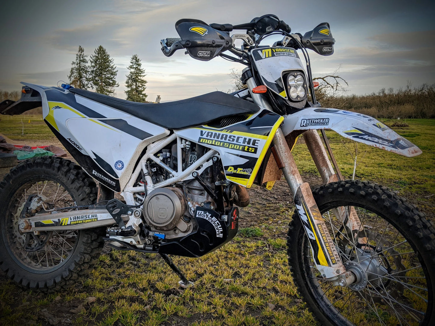 MOLECULE EXTREME KTM 690/Husqvarna 701/GasGas700 Enduro Skidplate